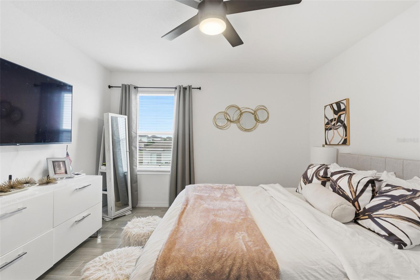 Image 68 of 98 For 751 Campo Lane