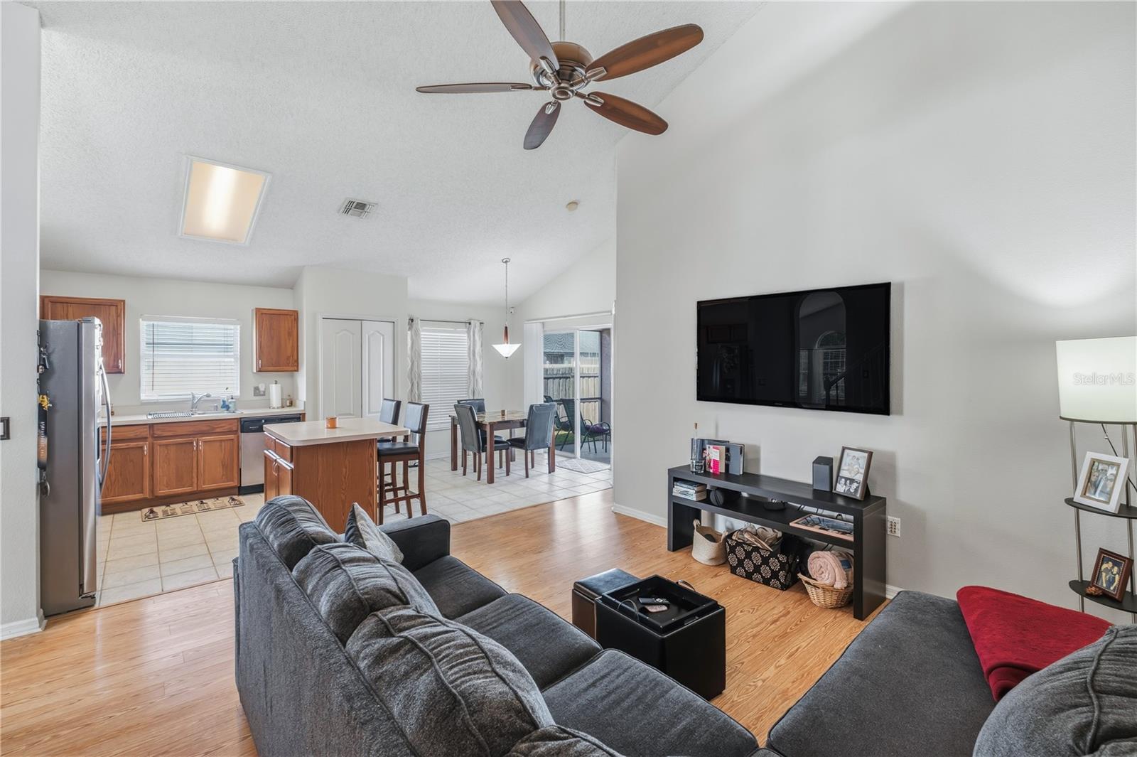 Image 7 of 23 For 13107 Heming Way