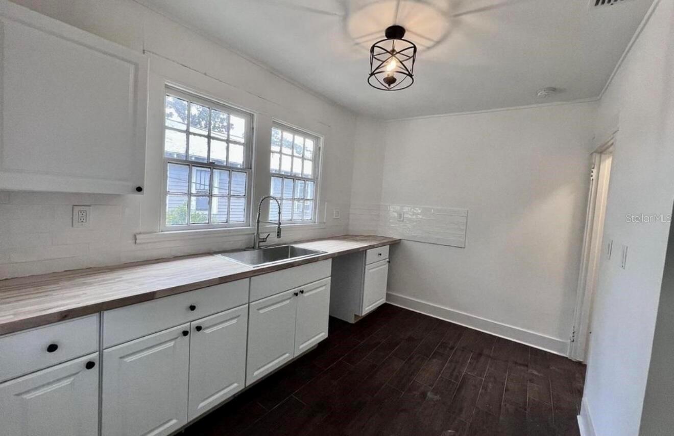 Image 4 of 7 For 502 18th Street