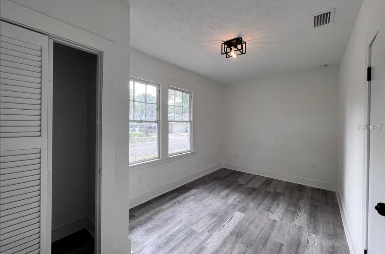 Image 6 of 7 For 502 18th Street