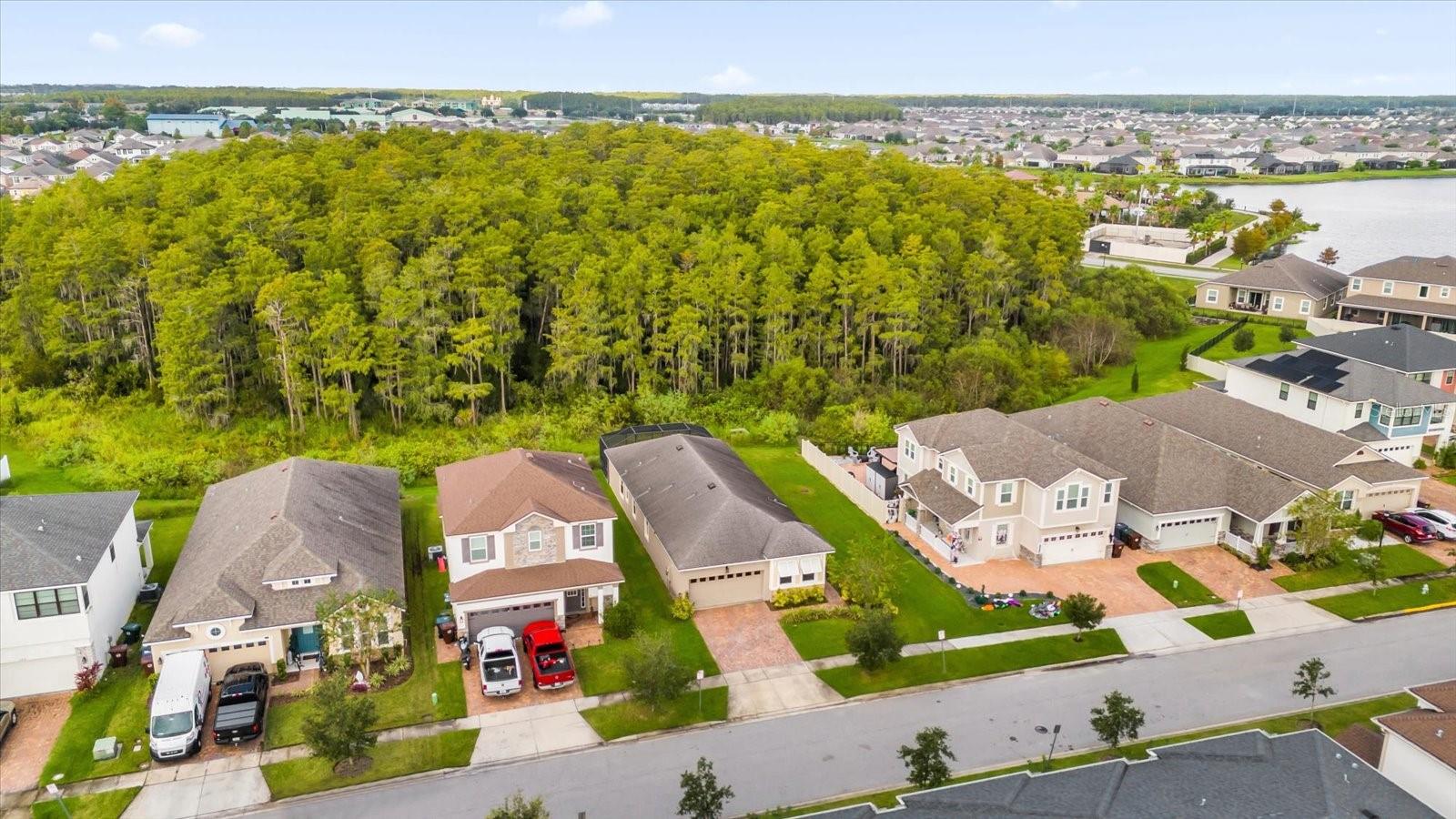 Image 27 of 42 For 2444 Varenna Loop