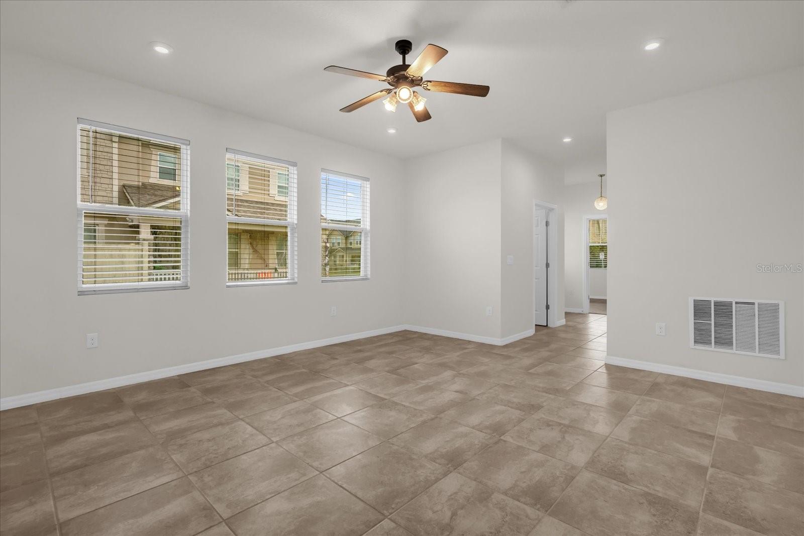 Image 5 of 42 For 2444 Varenna Loop