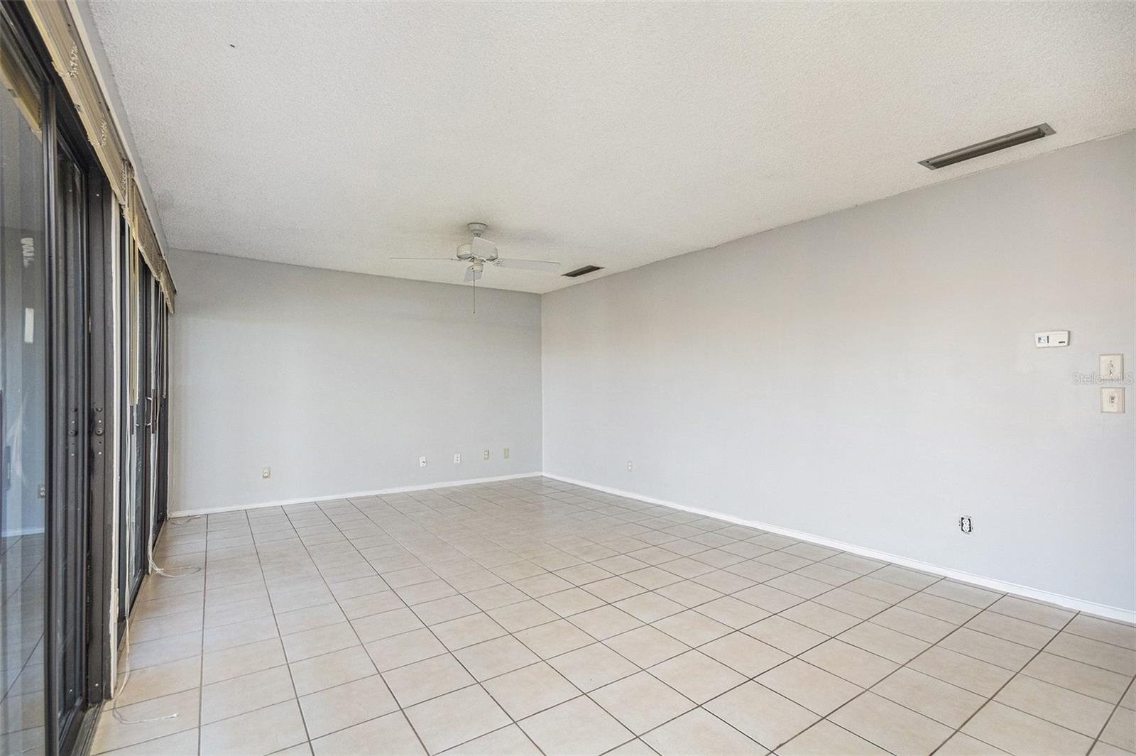 Image 9 of 28 For 144 Maitland Avenue C