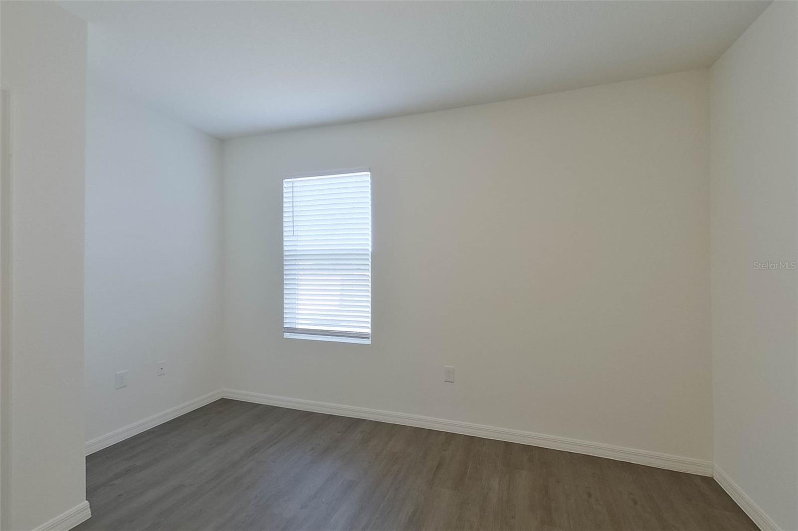 Image 11 of 29 For 32016 Katelin Circle