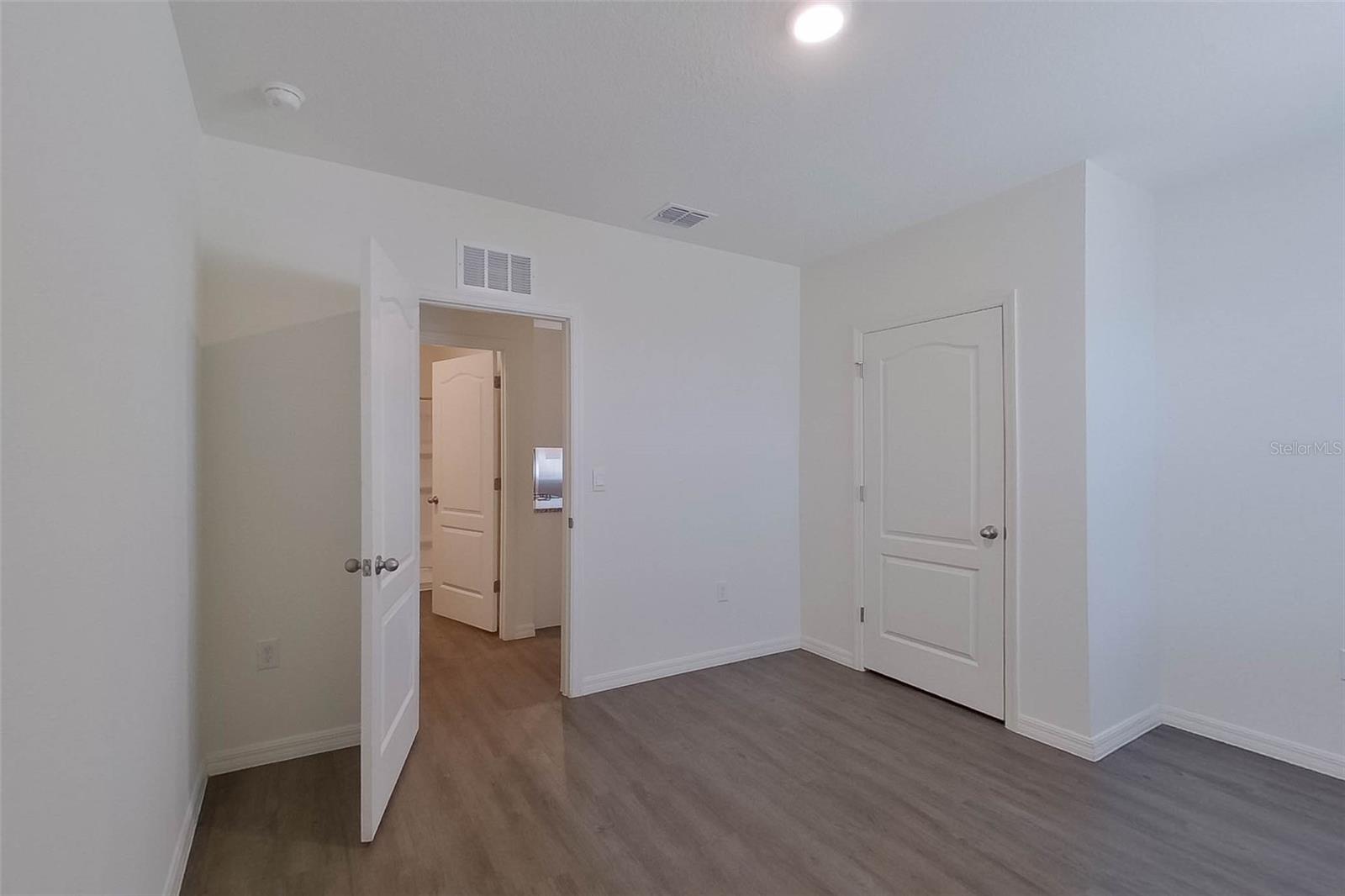 Image 12 of 29 For 32016 Katelin Circle