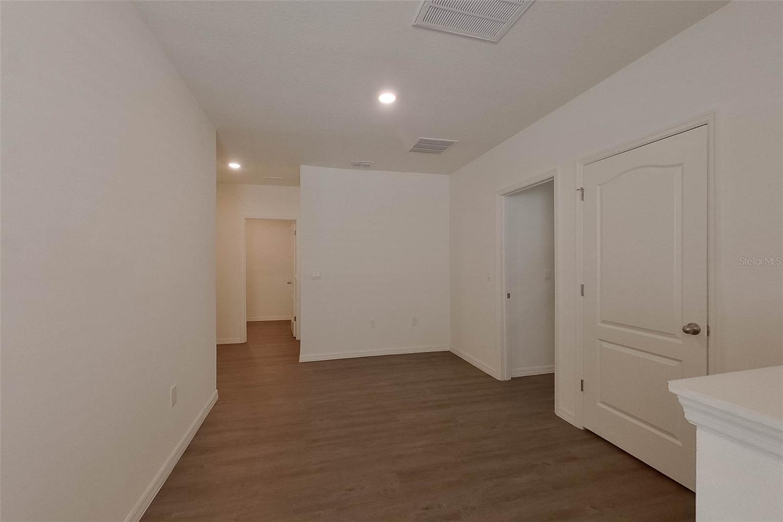 Image 13 of 29 For 32016 Katelin Circle