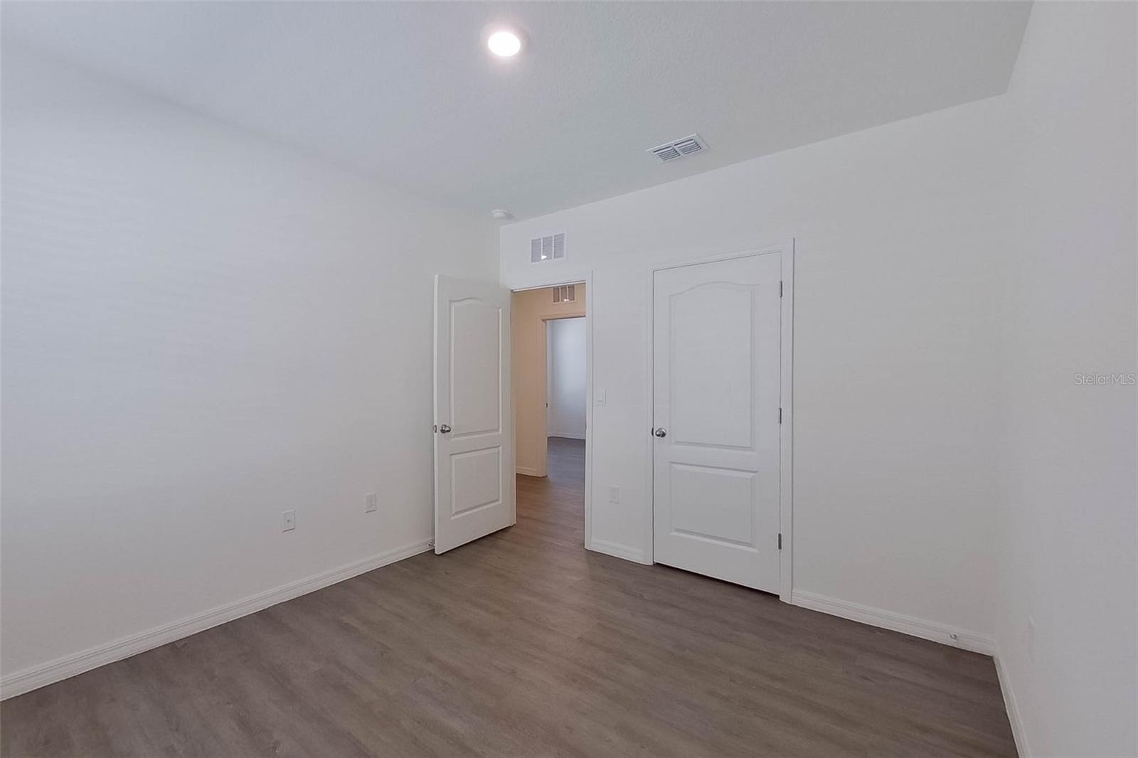 Image 21 of 29 For 32016 Katelin Circle