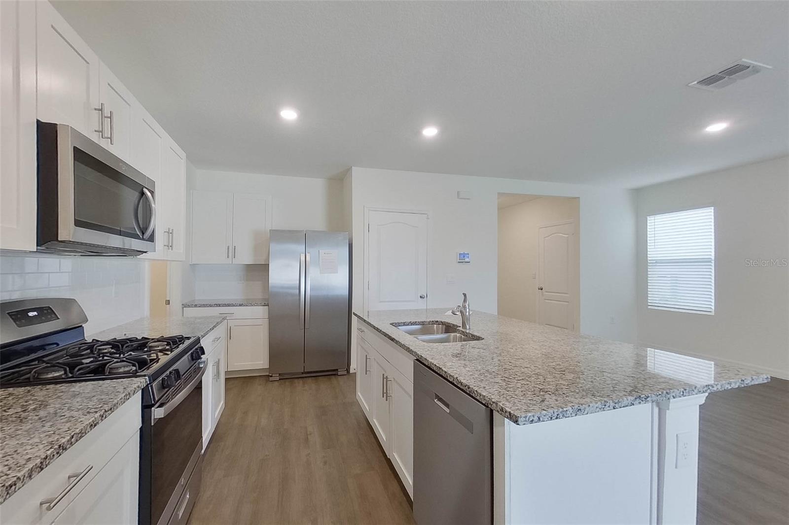 Image 9 of 29 For 32016 Katelin Circle