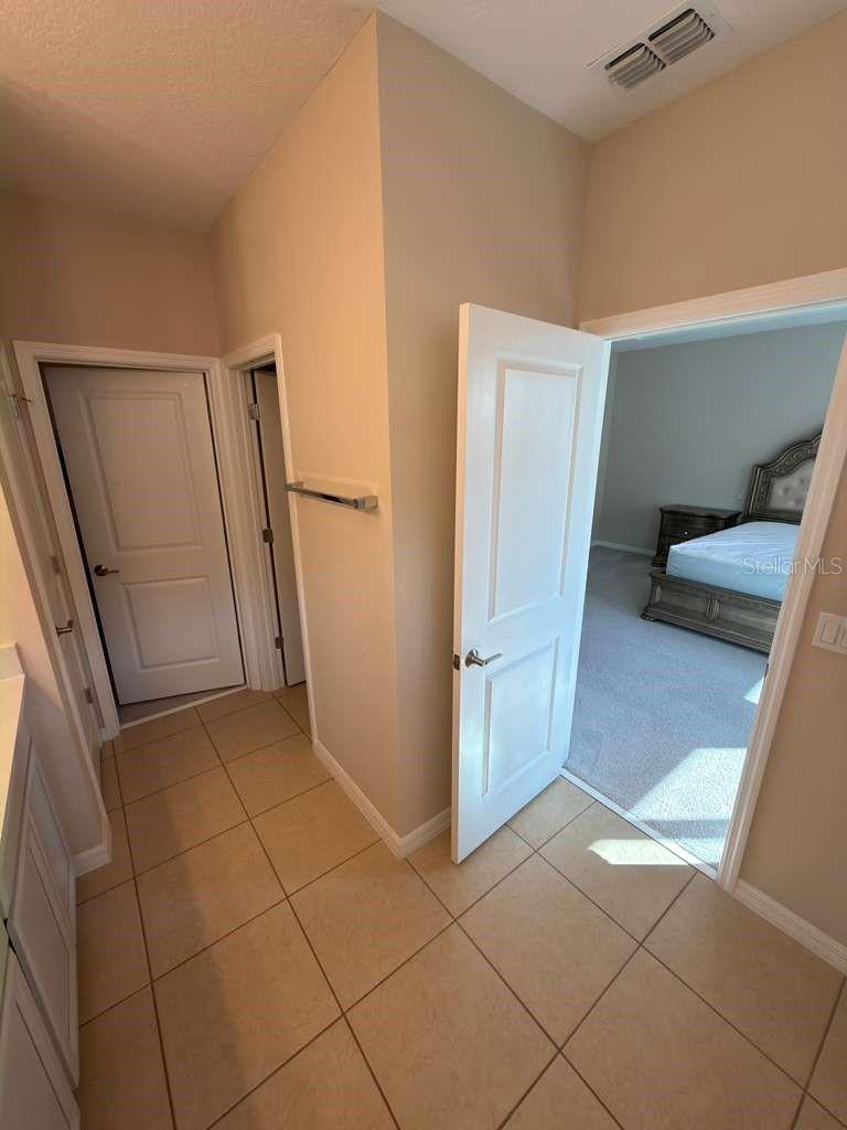 Image 24 of 29 For 4648 Prairie Creek Street