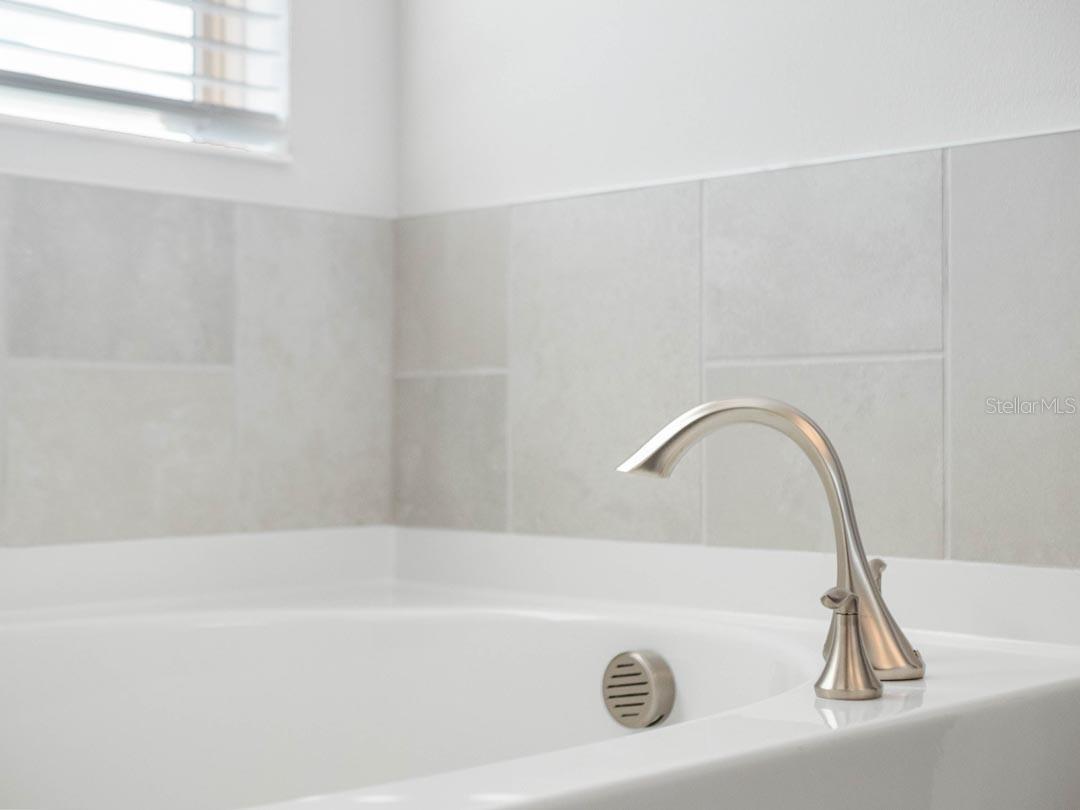 Image 28 of 41 For 11187 Hollow Bay Drive