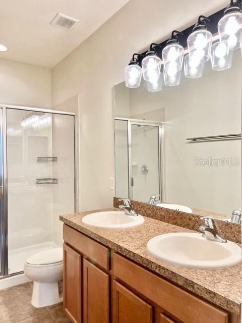 Image 13 of 24 For 519 Glastonbury Drive