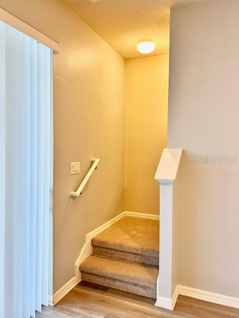 Image 9 of 24 For 519 Glastonbury Drive