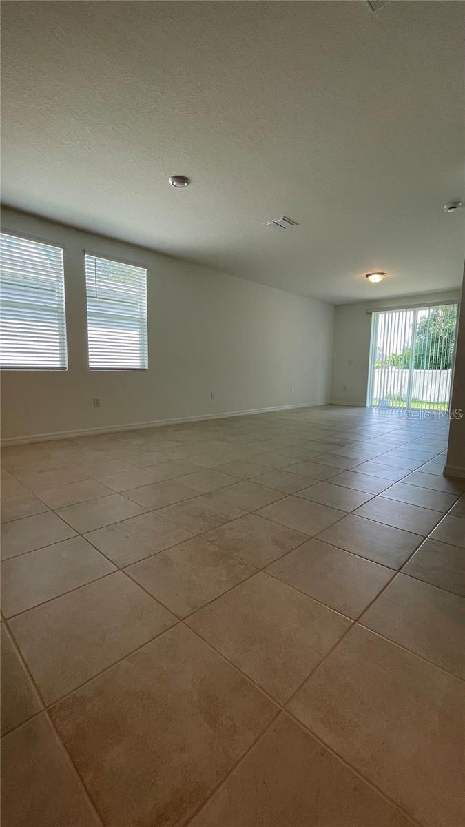 Image 19 of 27 For 3094 Laurel Oak Lane