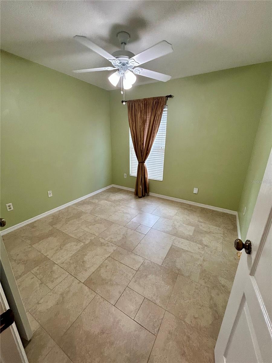 Image 15 of 18 For 929 Beresford Way