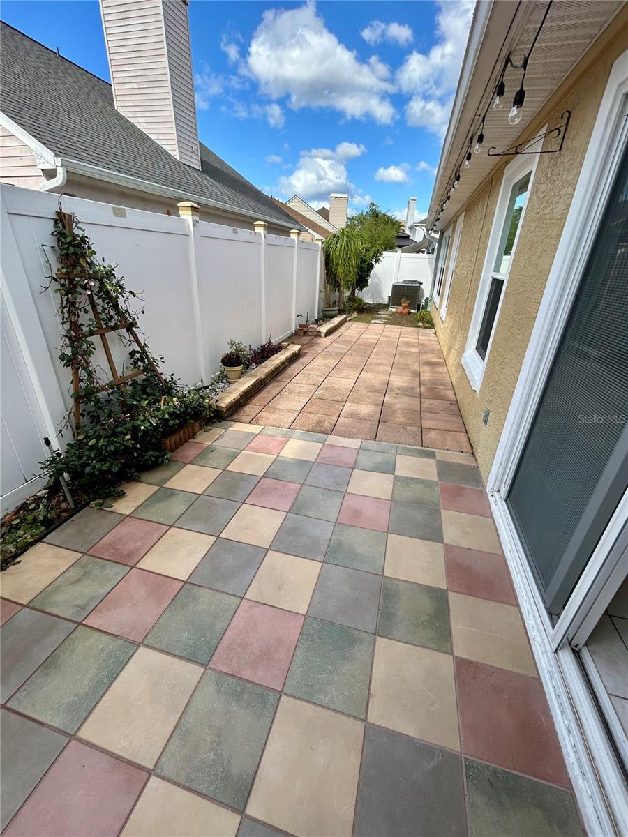 Image 18 of 18 For 929 Beresford Way