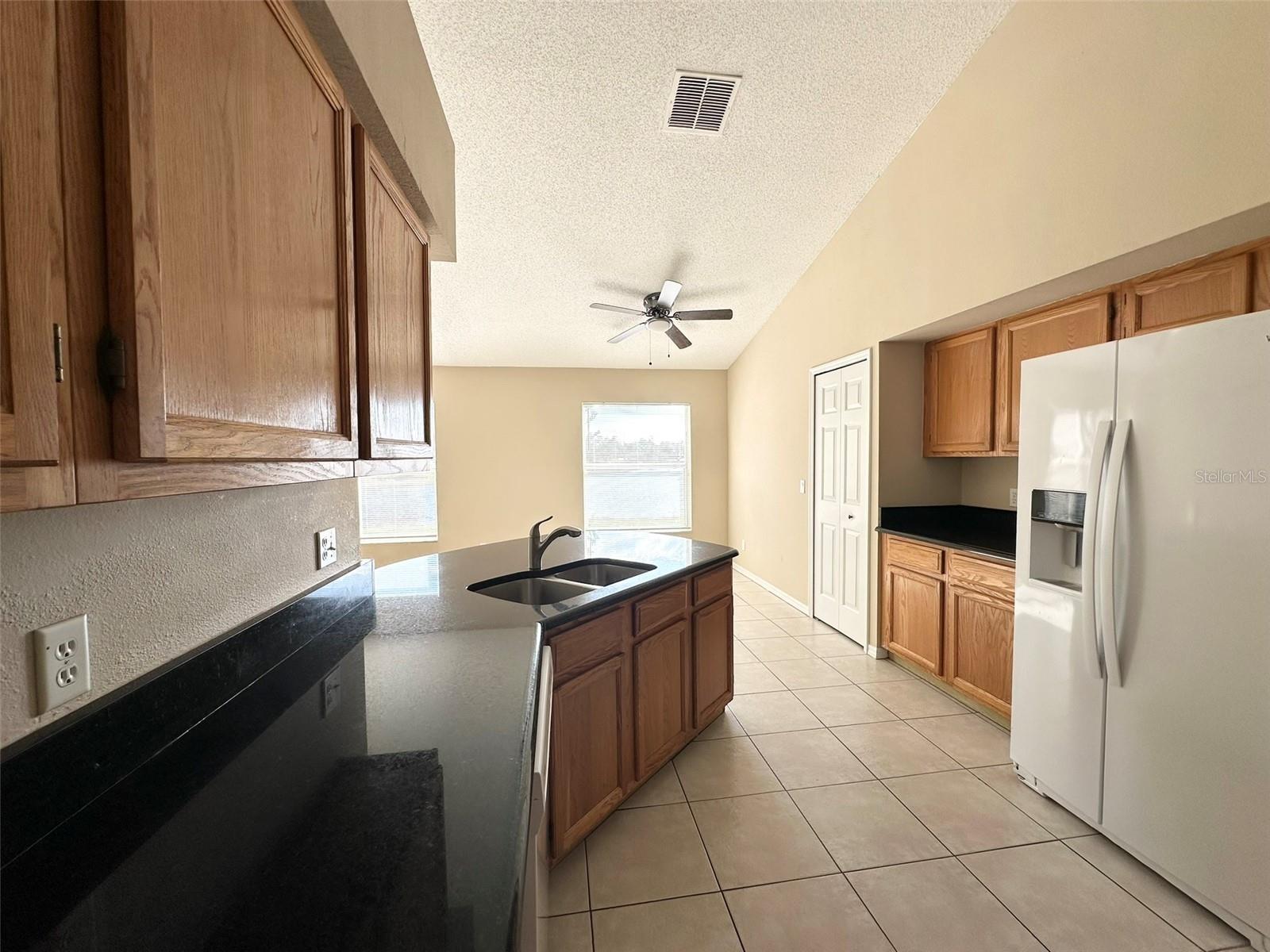 Image 11 of 47 For 12553 Beacontree Way