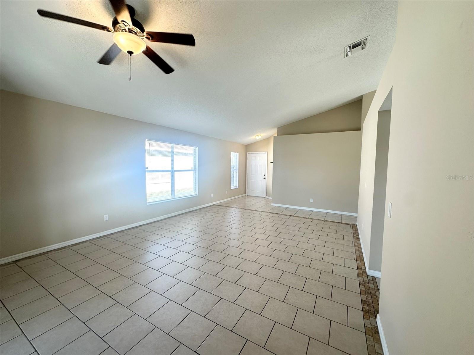 Image 17 of 47 For 12553 Beacontree Way