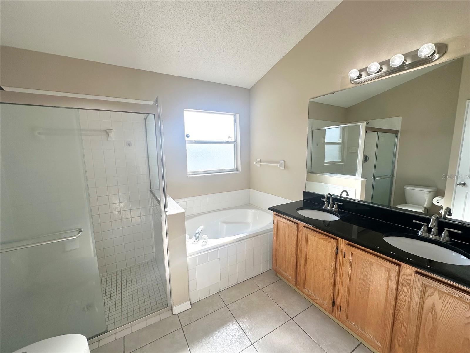 Image 21 of 47 For 12553 Beacontree Way