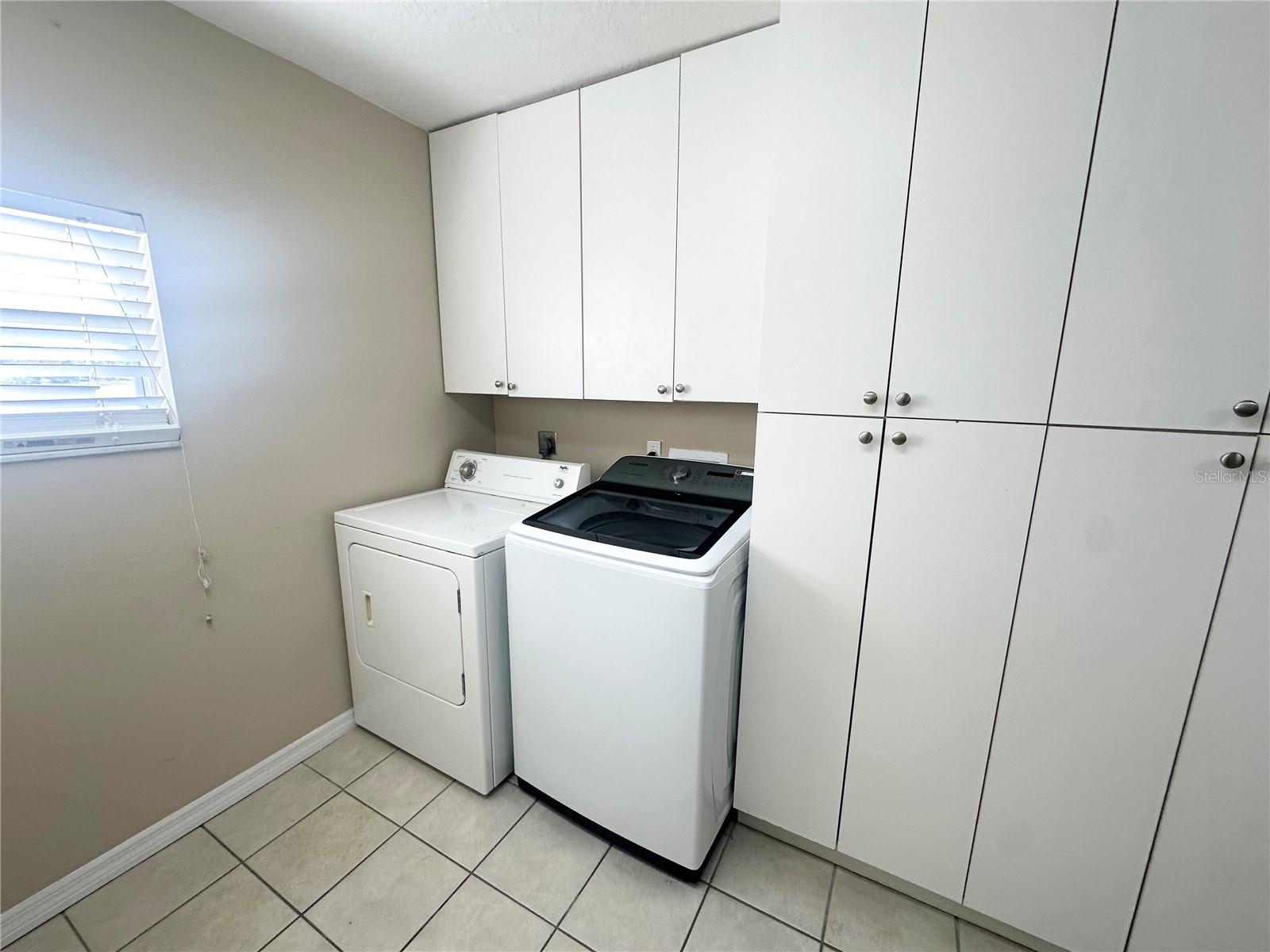 Image 35 of 47 For 12553 Beacontree Way