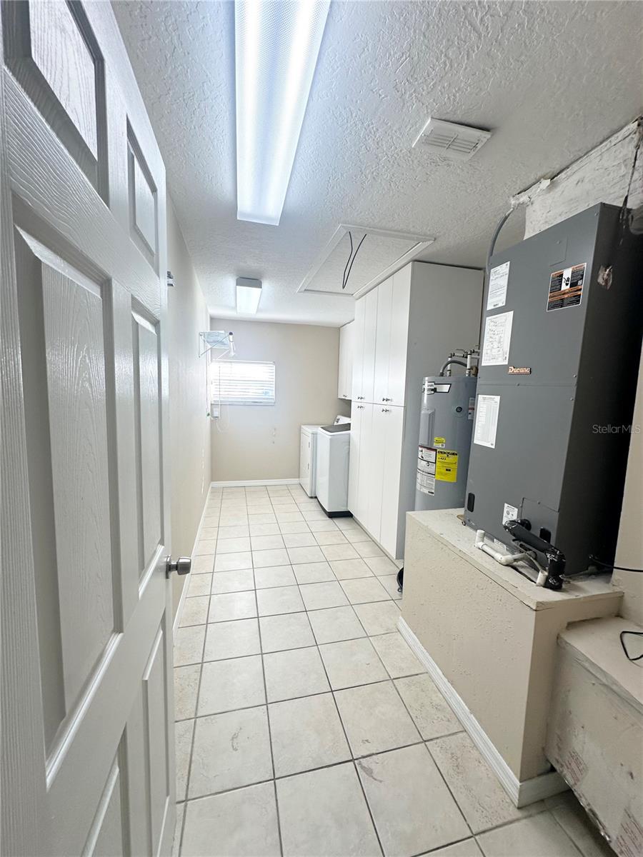 Image 36 of 47 For 12553 Beacontree Way