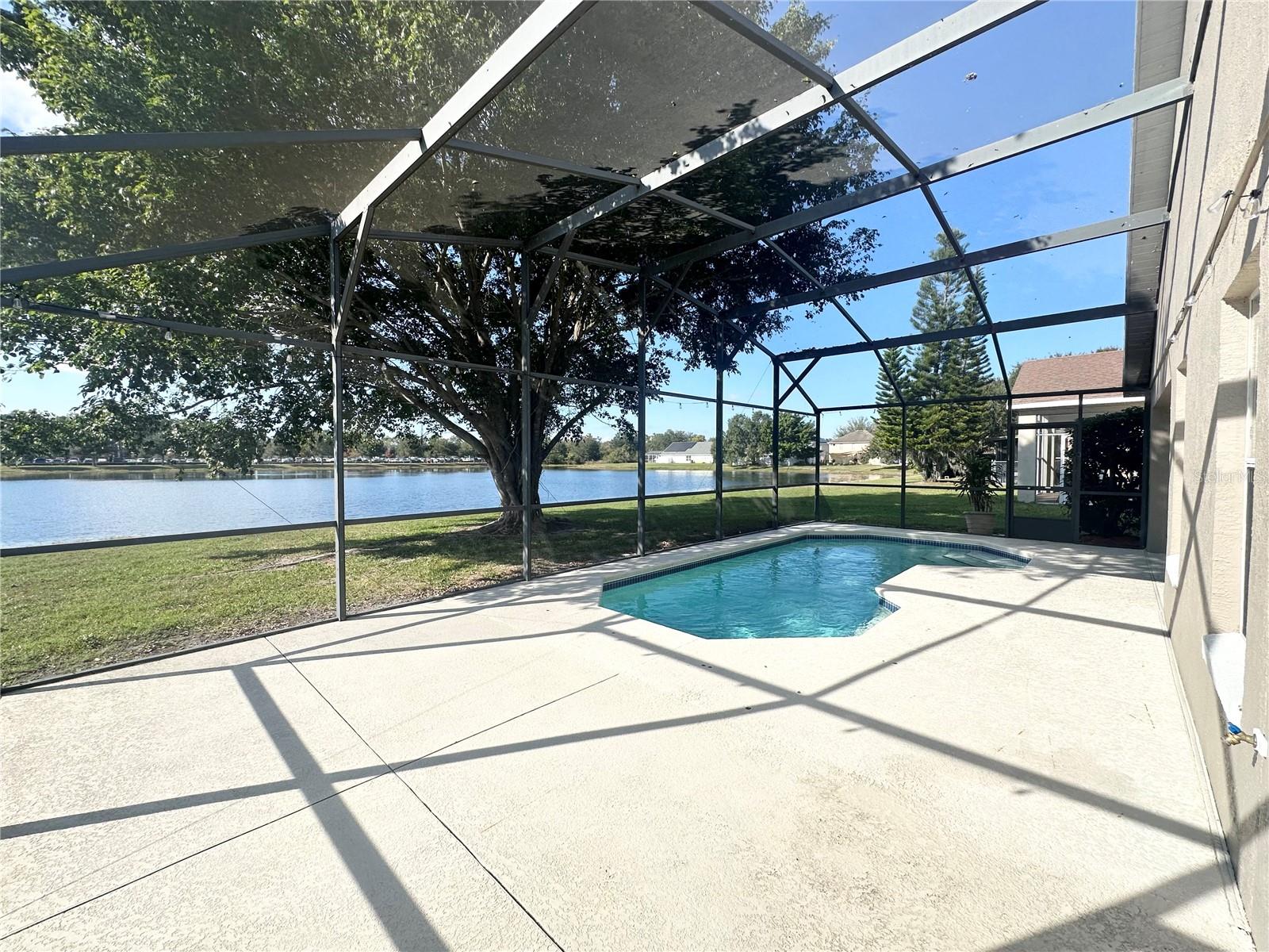 Image 38 of 47 For 12553 Beacontree Way