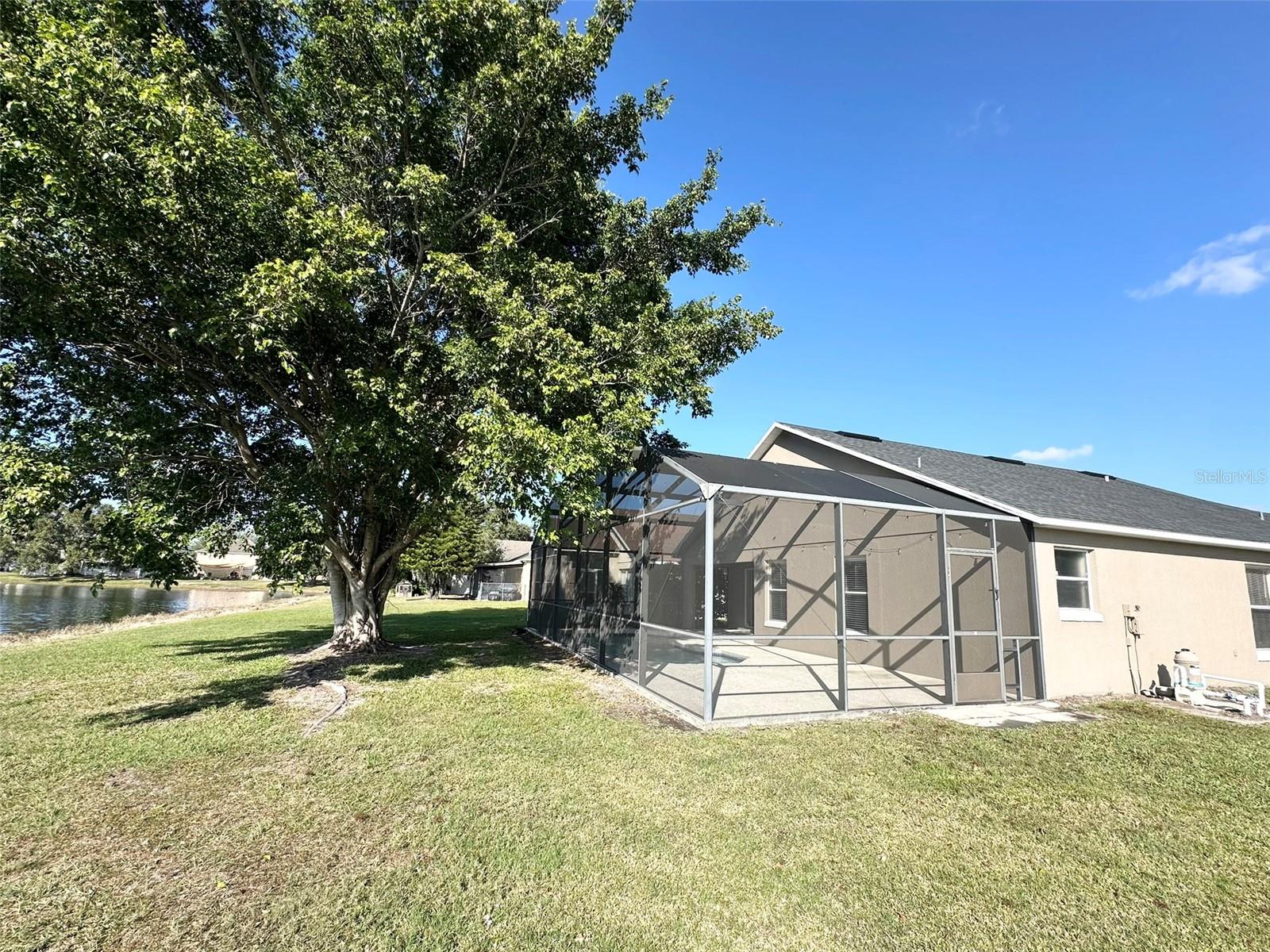 Image 43 of 47 For 12553 Beacontree Way