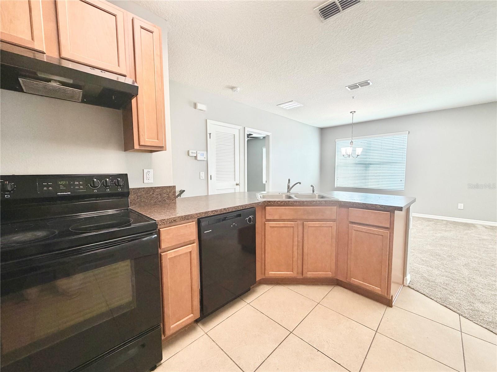 Image 4 of 22 For 3520 Seneca Club Loop 51 (unit A