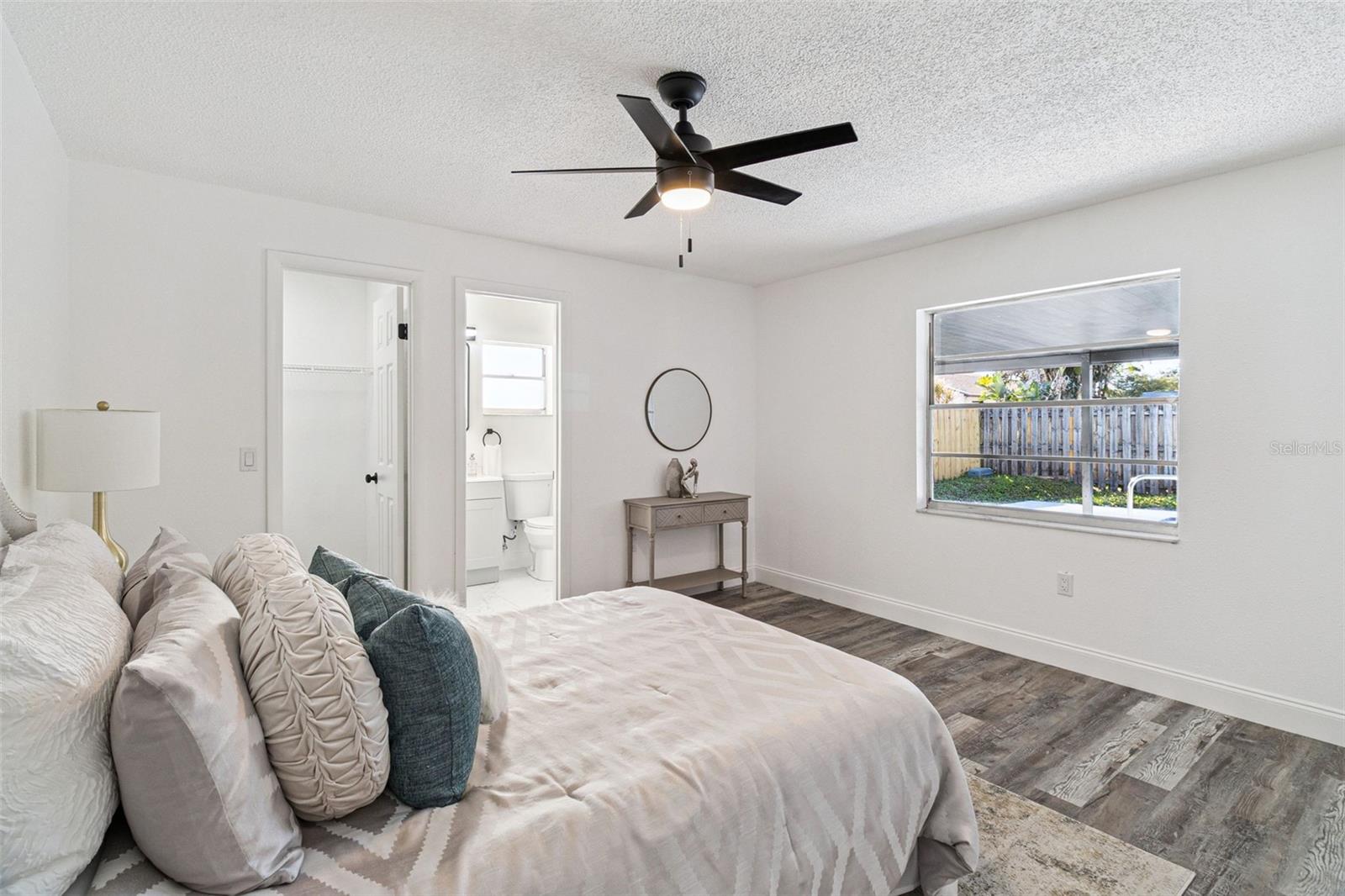 Image 10 of 25 For 2209 Spring Circle