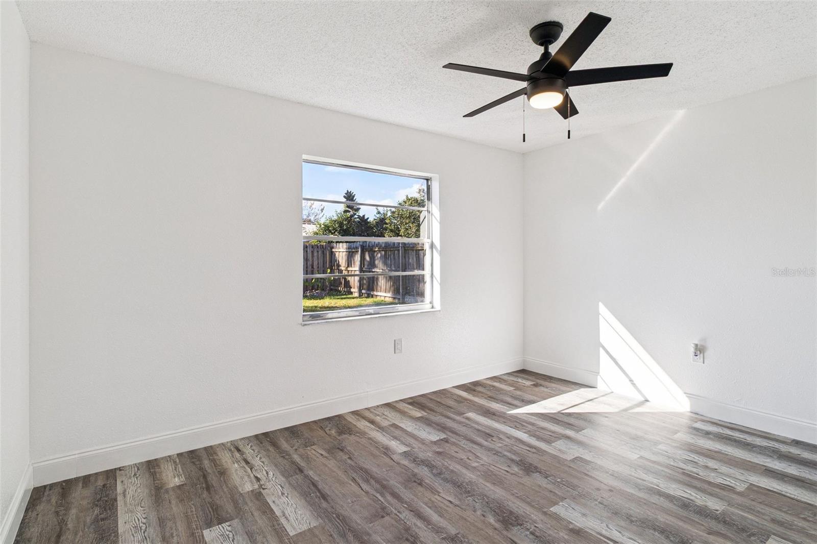 Image 12 of 25 For 2209 Spring Circle