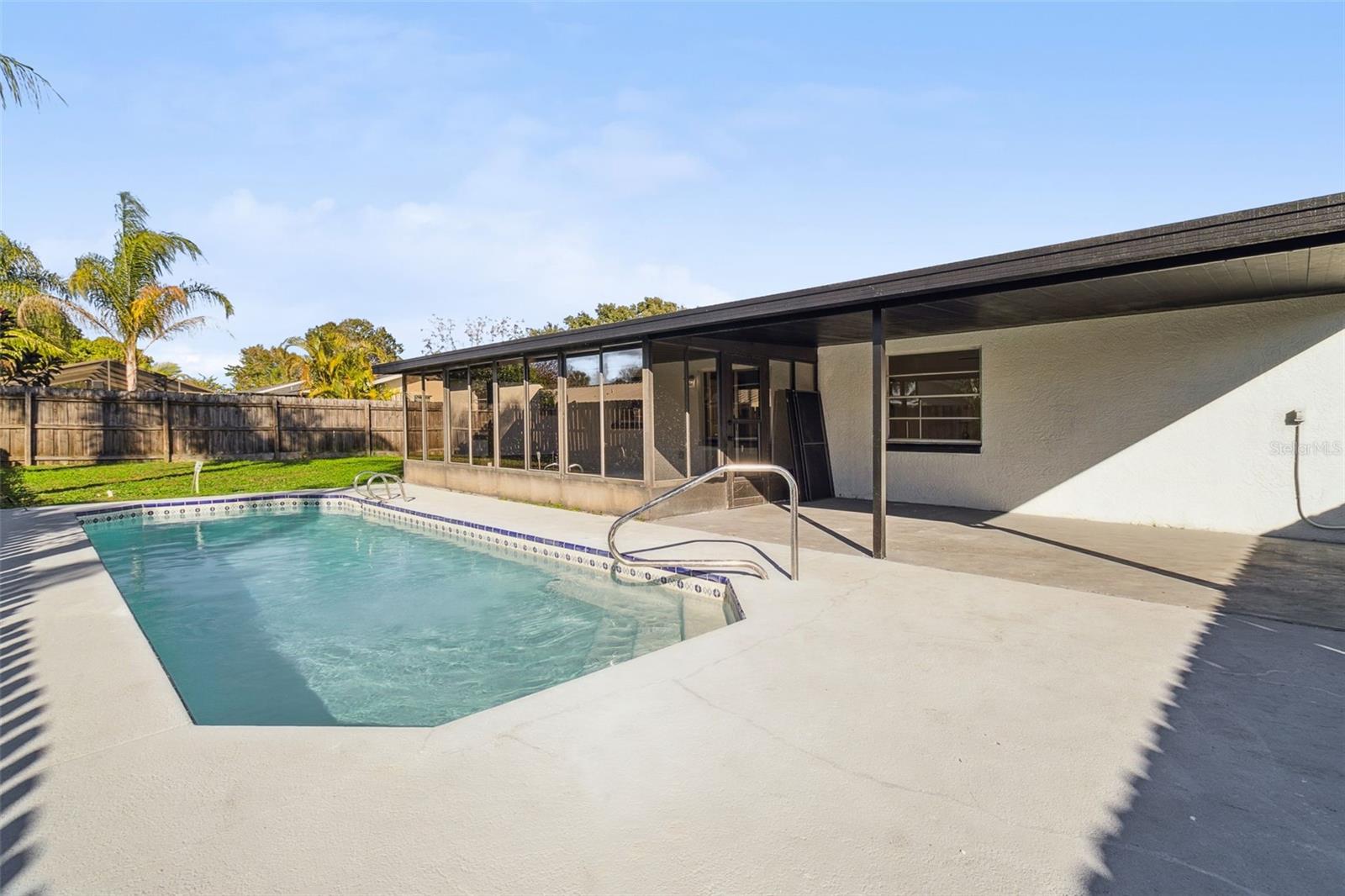 Image 17 of 25 For 2209 Spring Circle