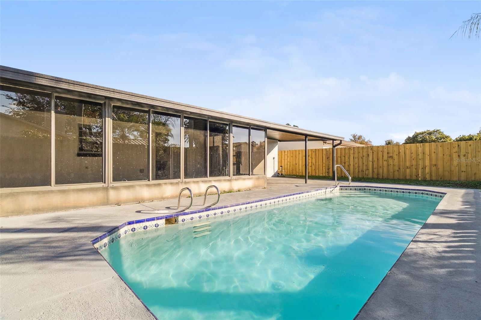 Image 18 of 25 For 2209 Spring Circle