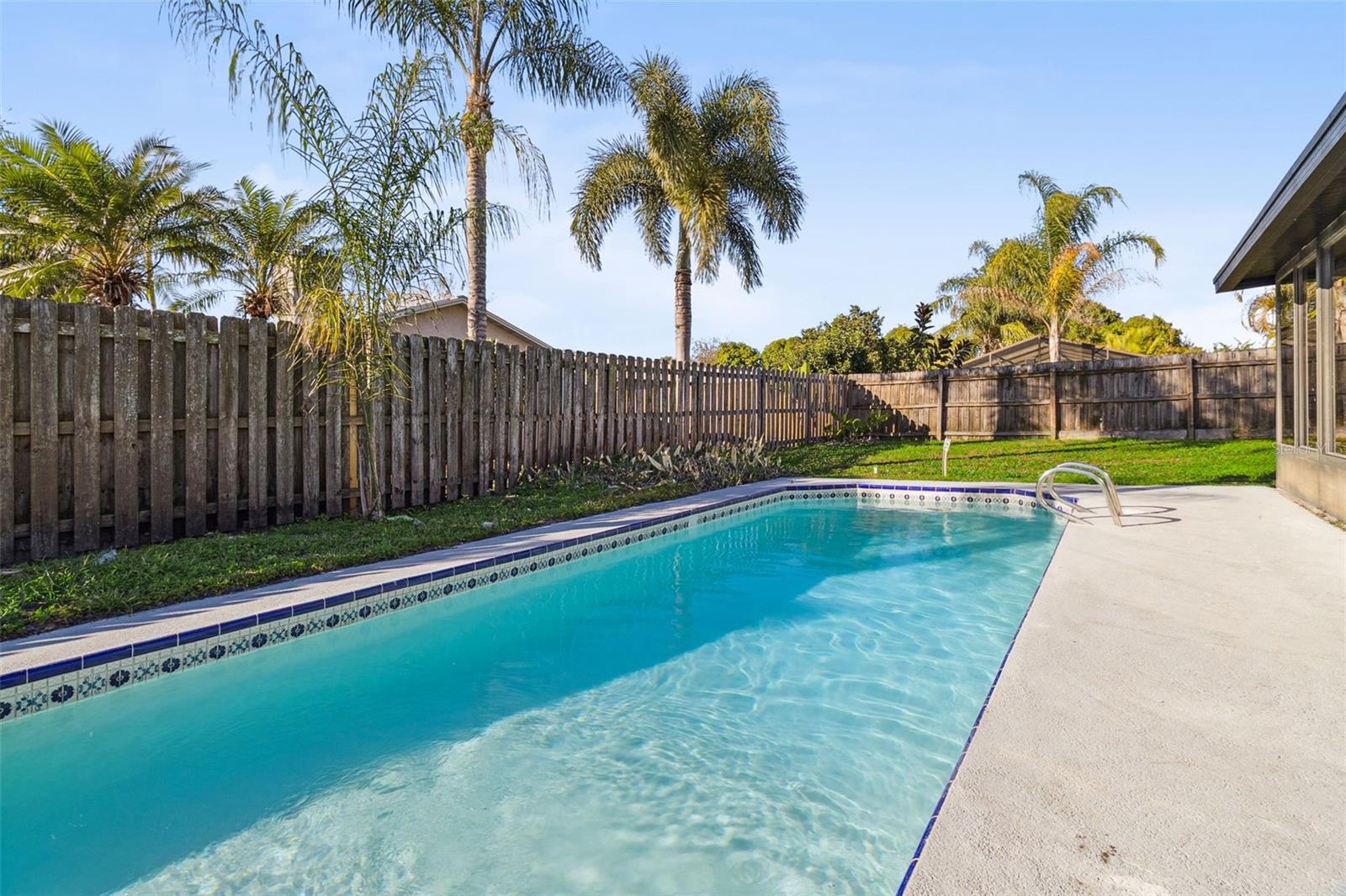 Image 19 of 25 For 2209 Spring Circle