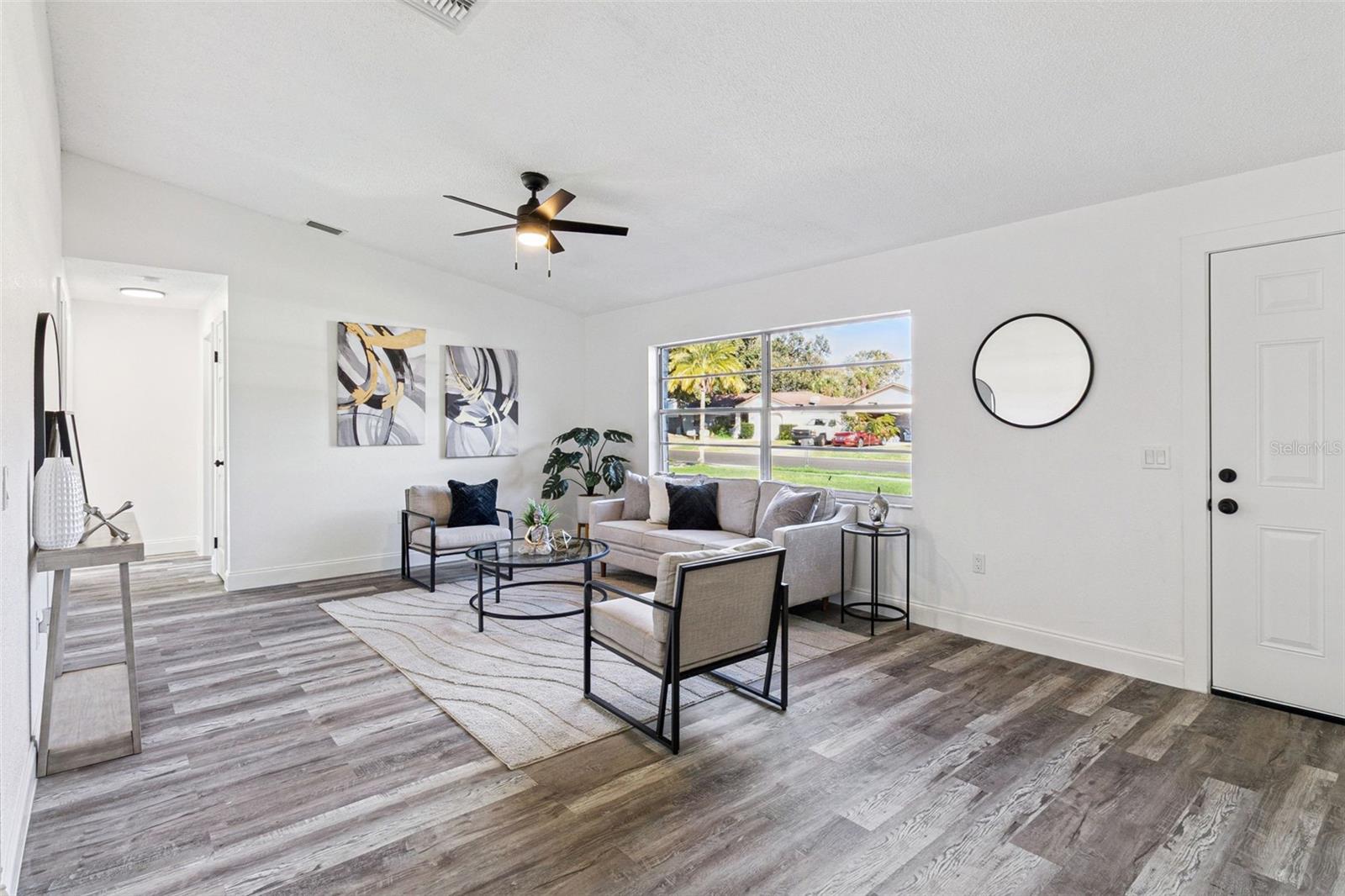 Image 3 of 25 For 2209 Spring Circle