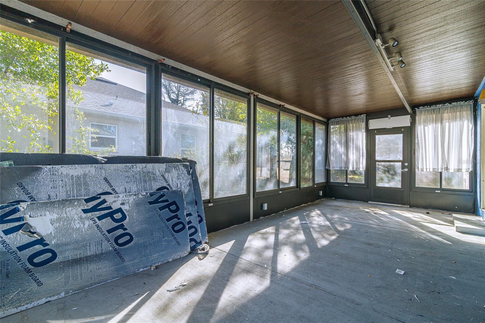 Image 18 of 50 For 9140 155th Place