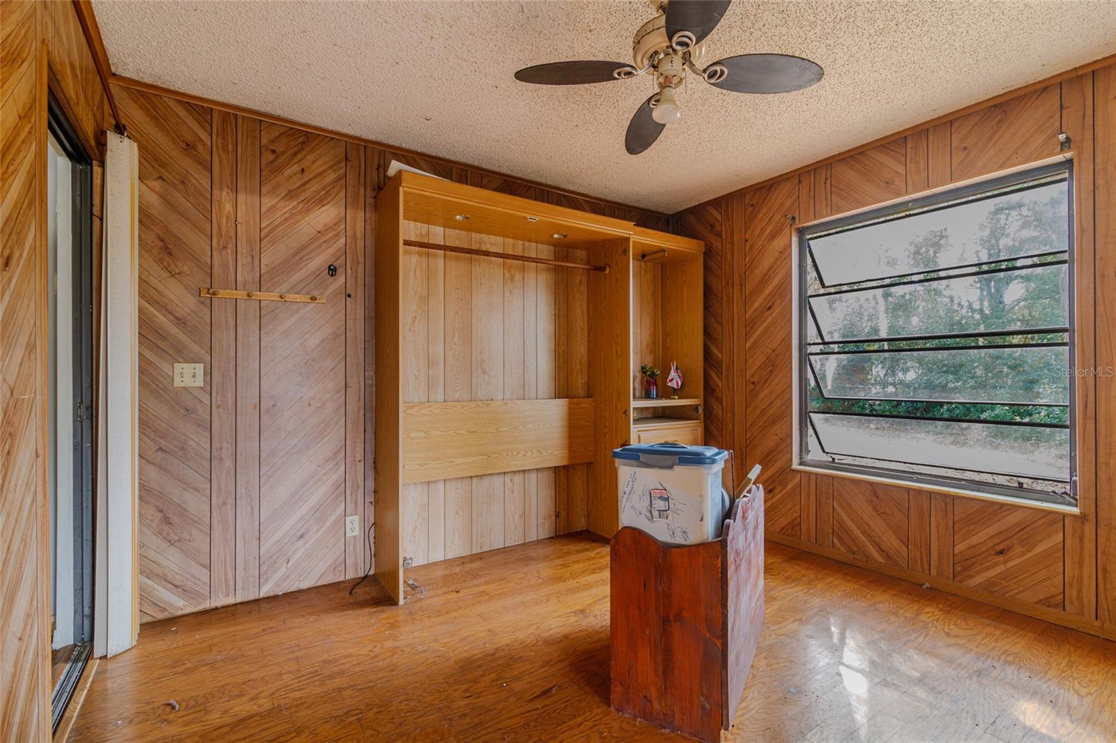 Image 33 of 50 For 9140 155th Place