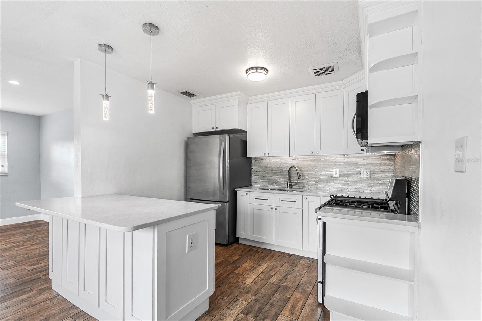 Image 12 of 28 For 7606 Cassino Avenue