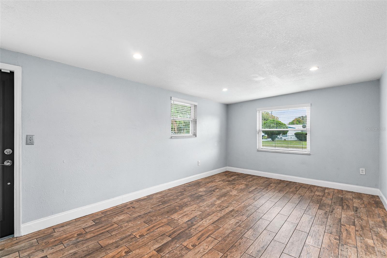 Image 16 of 28 For 7606 Cassino Avenue