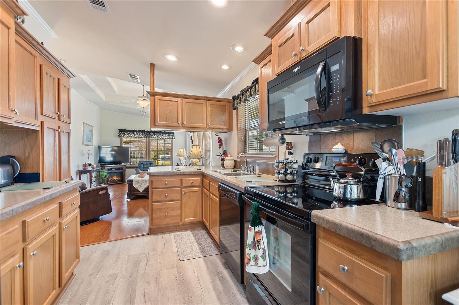 Image 13 of 38 For 142 Citrus Ridge Drive