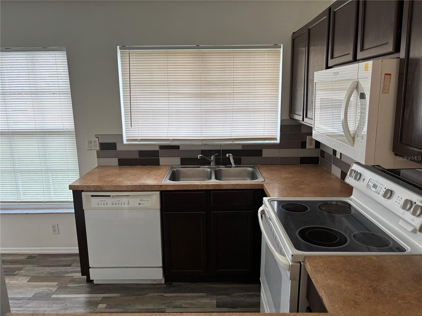 Image 11 of 29 For 13301 Fairway Glen Drive 104