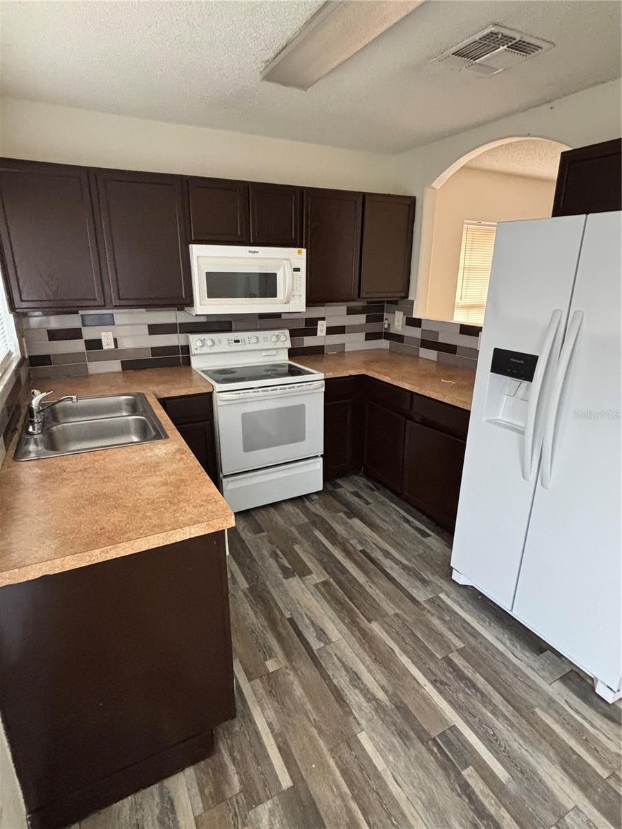 Image 8 of 29 For 13301 Fairway Glen Drive 104