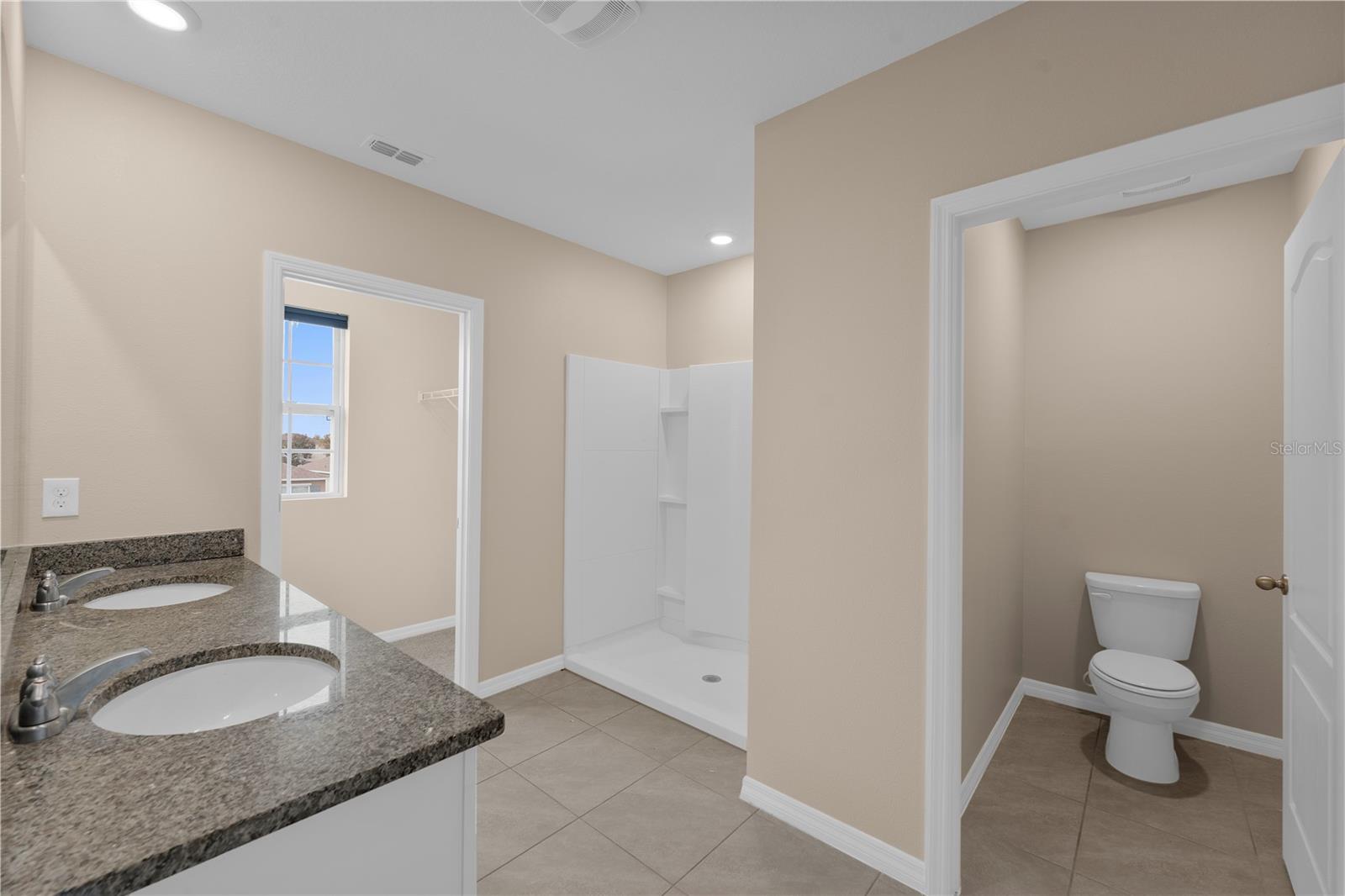 Image 22 of 35 For 1461 Olive Court