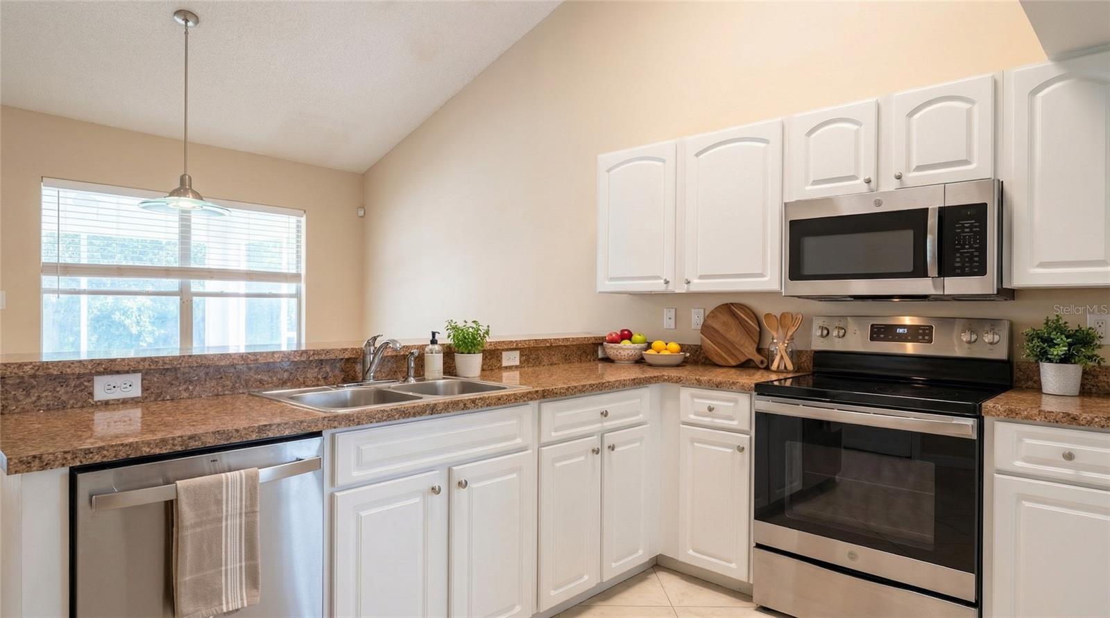 Image 6 of 22 For 603 Herons Nest Court