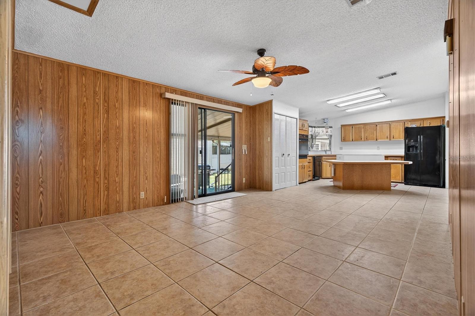 Image 16 of 38 For 6399 Lolly Bay Loop Ne