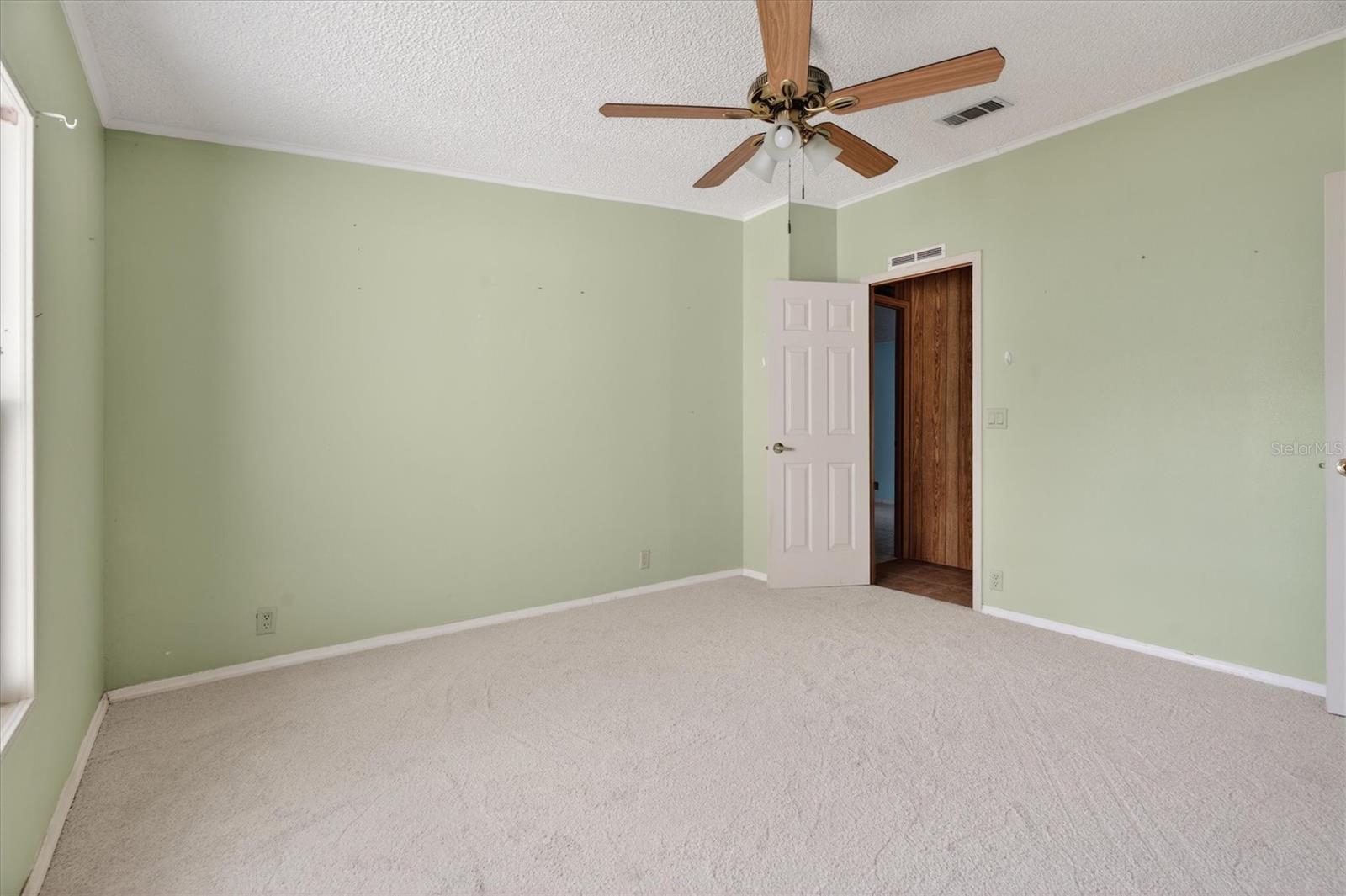 Image 21 of 38 For 6399 Lolly Bay Loop Ne