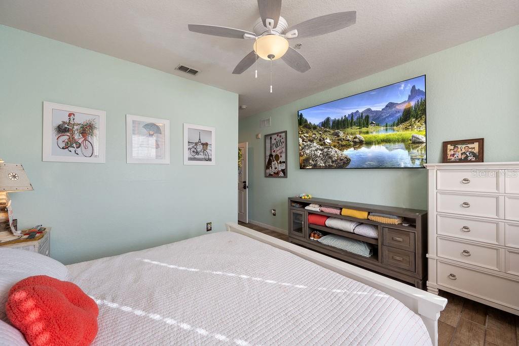 Image 12 of 23 For 302 Terrace Ridge Circle 302