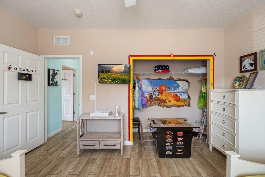 Image 18 of 23 For 302 Terrace Ridge Circle 302