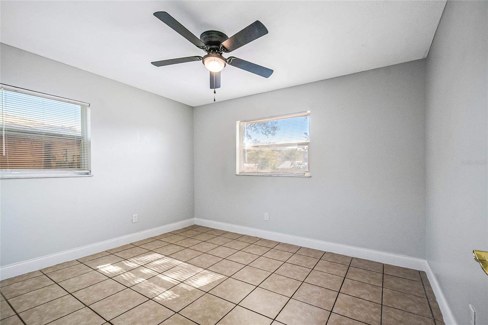 Image 17 of 30 For 21 Celeste Street