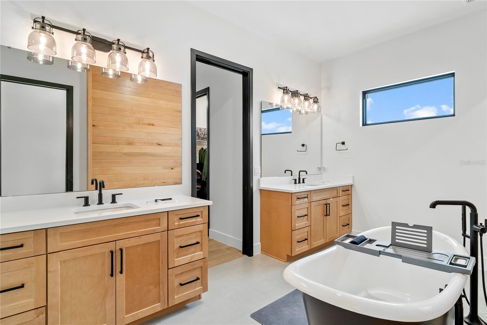 Image 25 of 41 For 4428 Shirley Shores Road