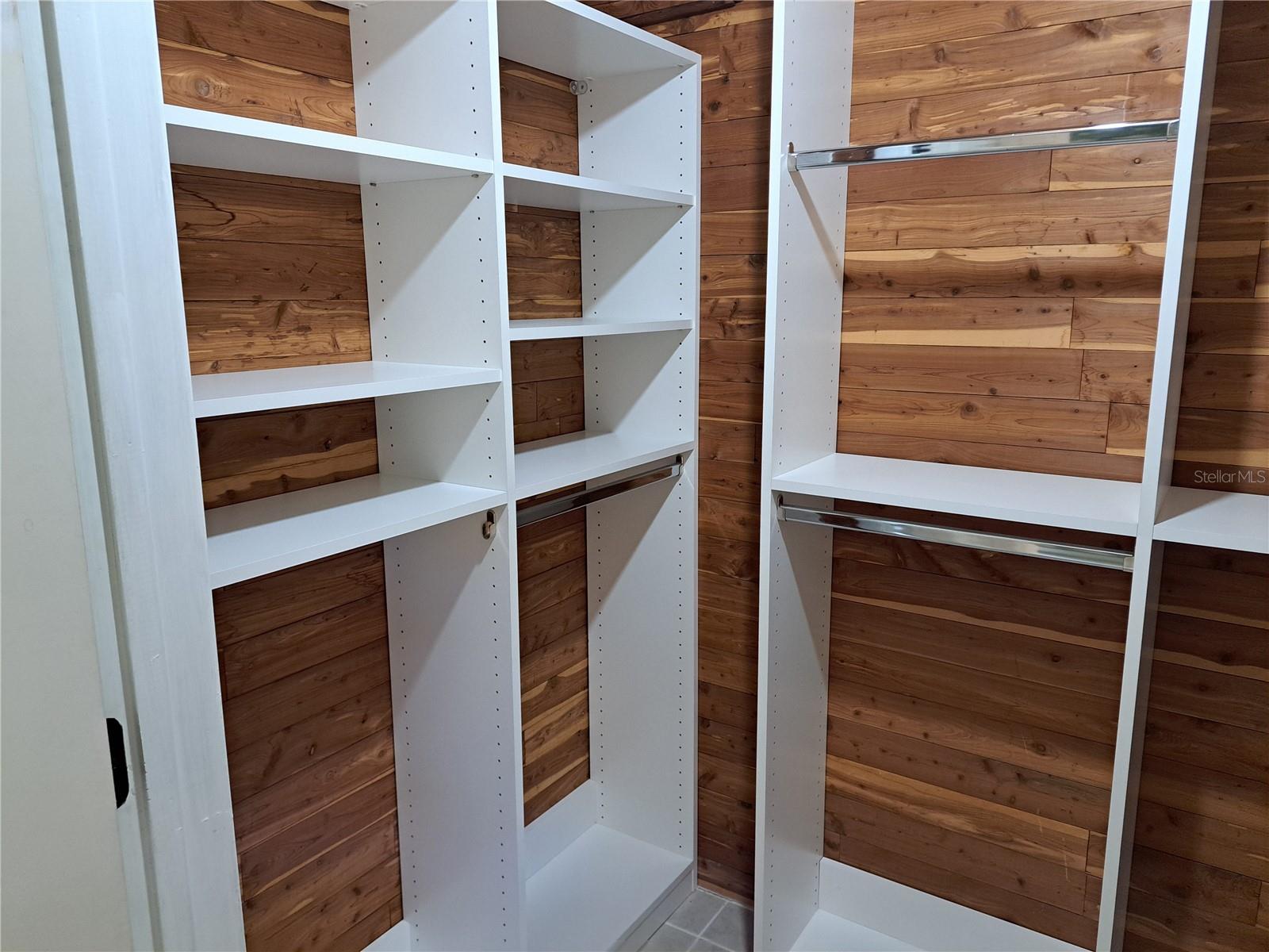 Image 27 of 50 For 1835 Edwin Boulevard