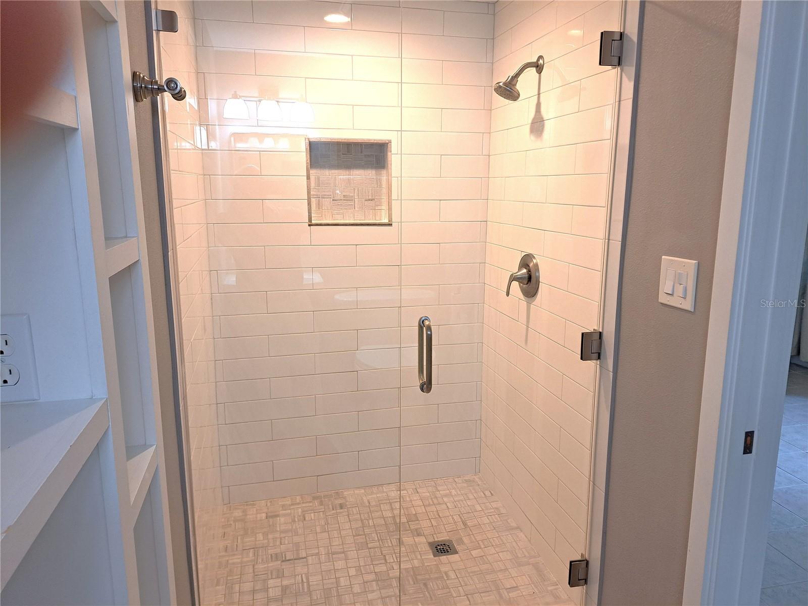 Image 32 of 50 For 1835 Edwin Boulevard